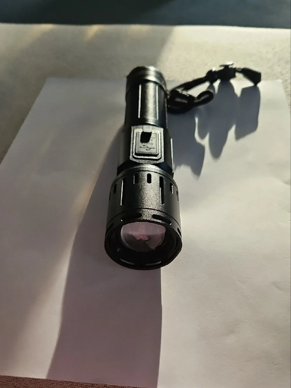 Black Tactical LED Flashlight - ESGOFO EGX88